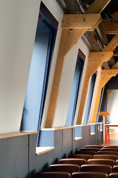 Mise en peinture & revêtement de sol à l'Institut Saint-André de Choisy-le-Roi !