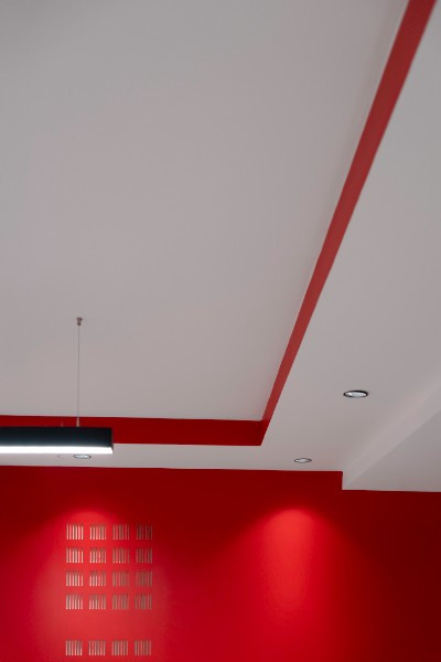 Rénovation du plateau administratif de l’OGEC Françoise Cabrini à Noisy-le-Grand (93) – Sols et peinture par AEC 