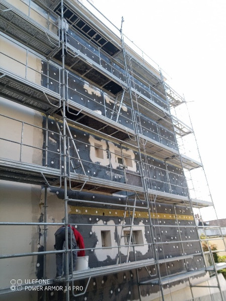 Premier chantier d'Isolation Thermique par l’Extérieur (ITE) : Une réalisation d’exception par AEC