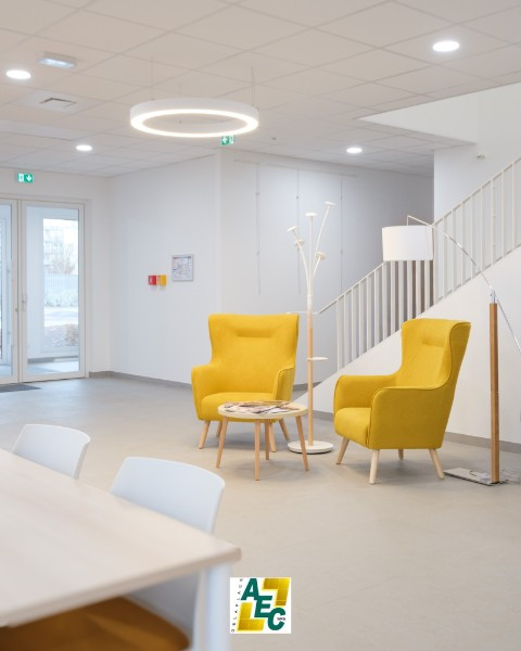 Nouveau pôle social « La Ruche » à Sens : peintures, sols et carrelages réalisés par AEC