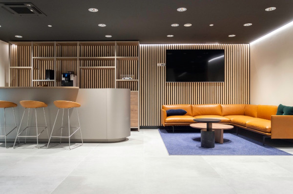 Rénovation de la Concession BYmyCAR BMW-MINI à Paris 12 : Un Projet d’Exception par AEC