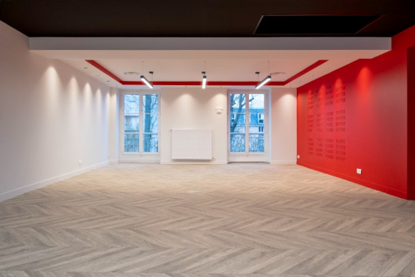 Rénovation du plateau administratif de l’OGEC Françoise Cabrini à Noisy-le-Grand (93) – Sols et peinture par AEC 