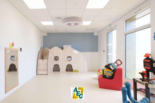 Nouveau pôle social « La Ruche » à Sens : peintures, sols et carrelages réalisés par AEC