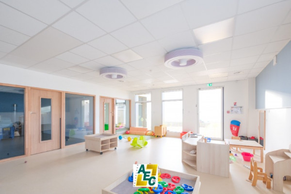 Nouveau pôle social « La Ruche » à Sens : peintures, sols et carrelages réalisés par AEC