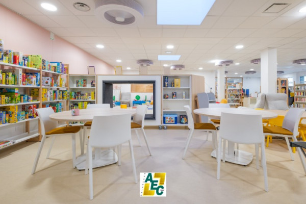 Nouveau pôle social « La Ruche » à Sens : peintures, sols et carrelages réalisés par AEC