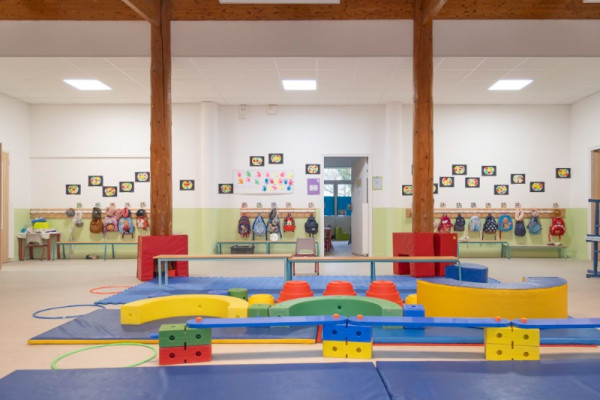 Ravalement, sols, faïence et peinture : AEC au cœur du projet de rénovation de l'école Pablo Neruda à Pontault-Combault (77)
