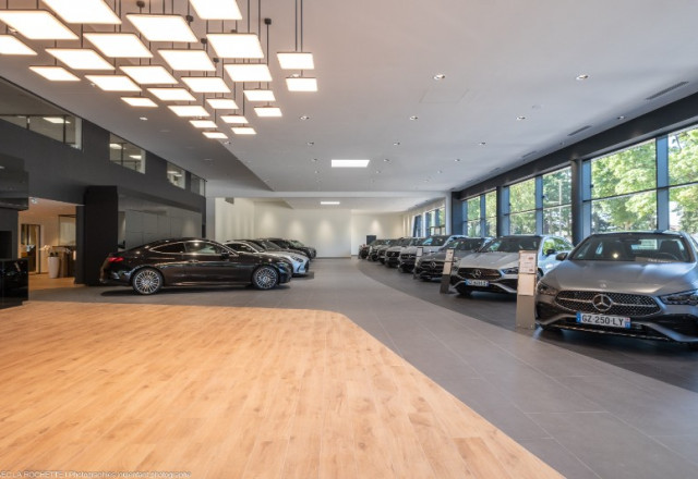 Peinture intérieure pour la concession Mercedes-Benz IDF – Groupe Autosphere à Vert-Saint-Denis